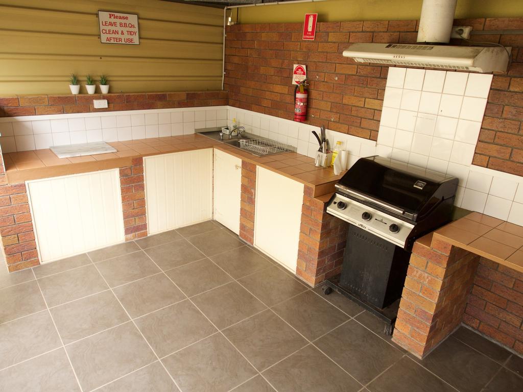 Ruthven Street Motor Inn Toowoomba Exterior photo