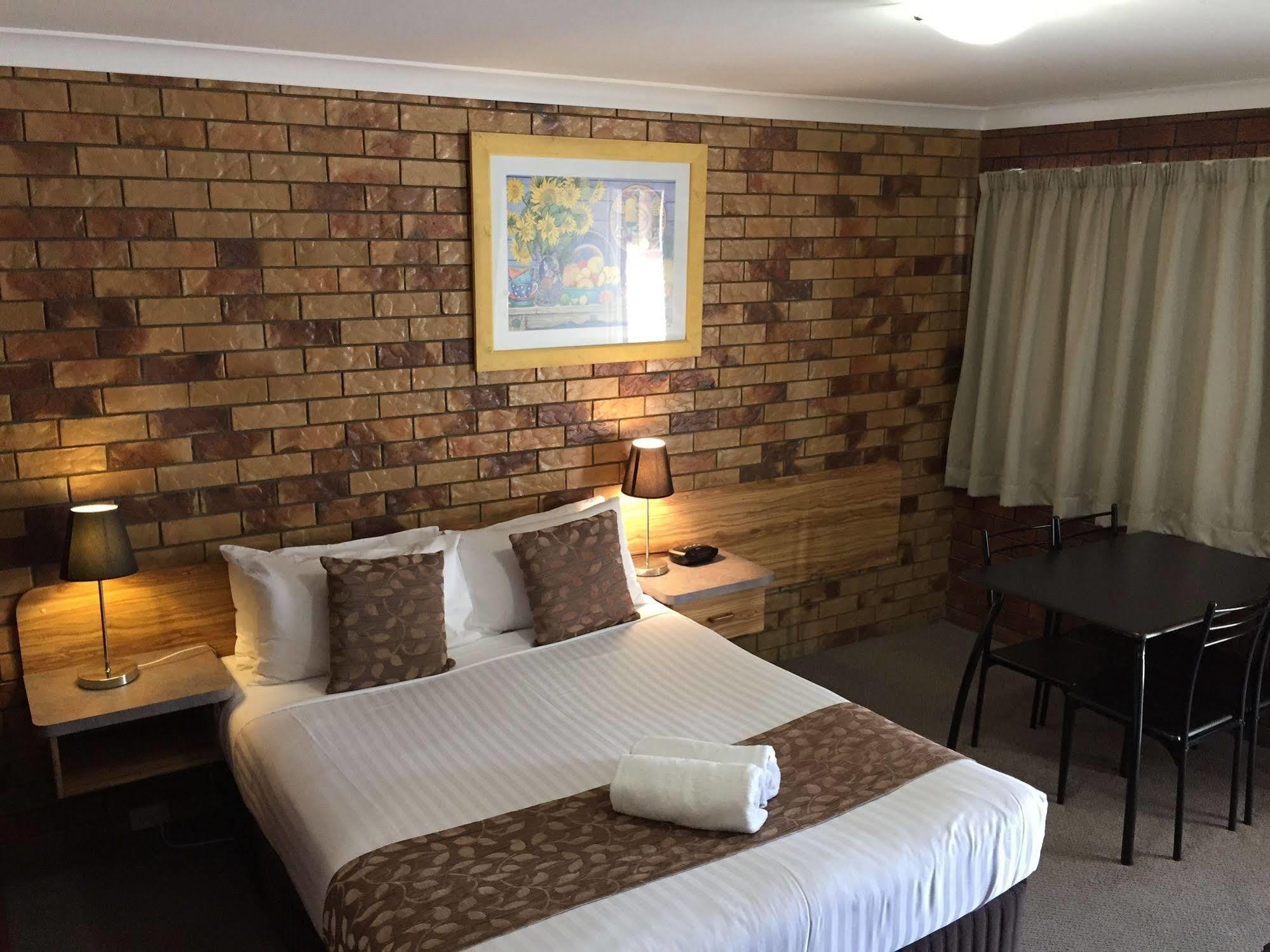 Ruthven Street Motor Inn Toowoomba Exterior photo